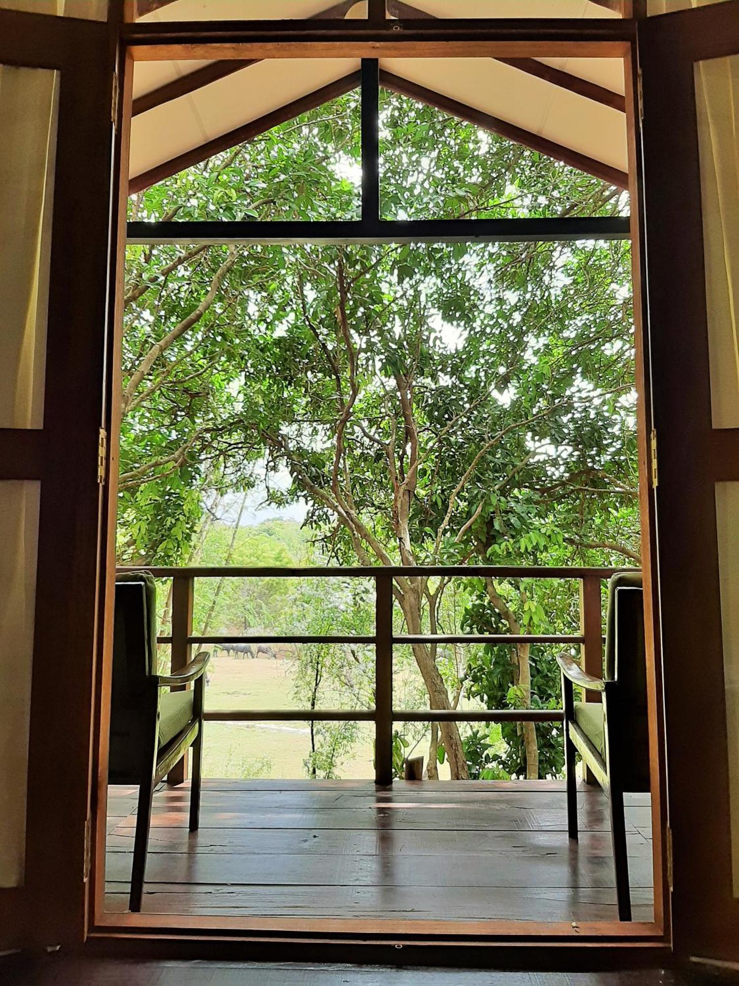 Elephant Lodge Udawalawe Eksteriør bilde